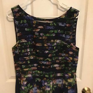 ADRIANNA PAPELL FLORAL DRESS. SIZE 16